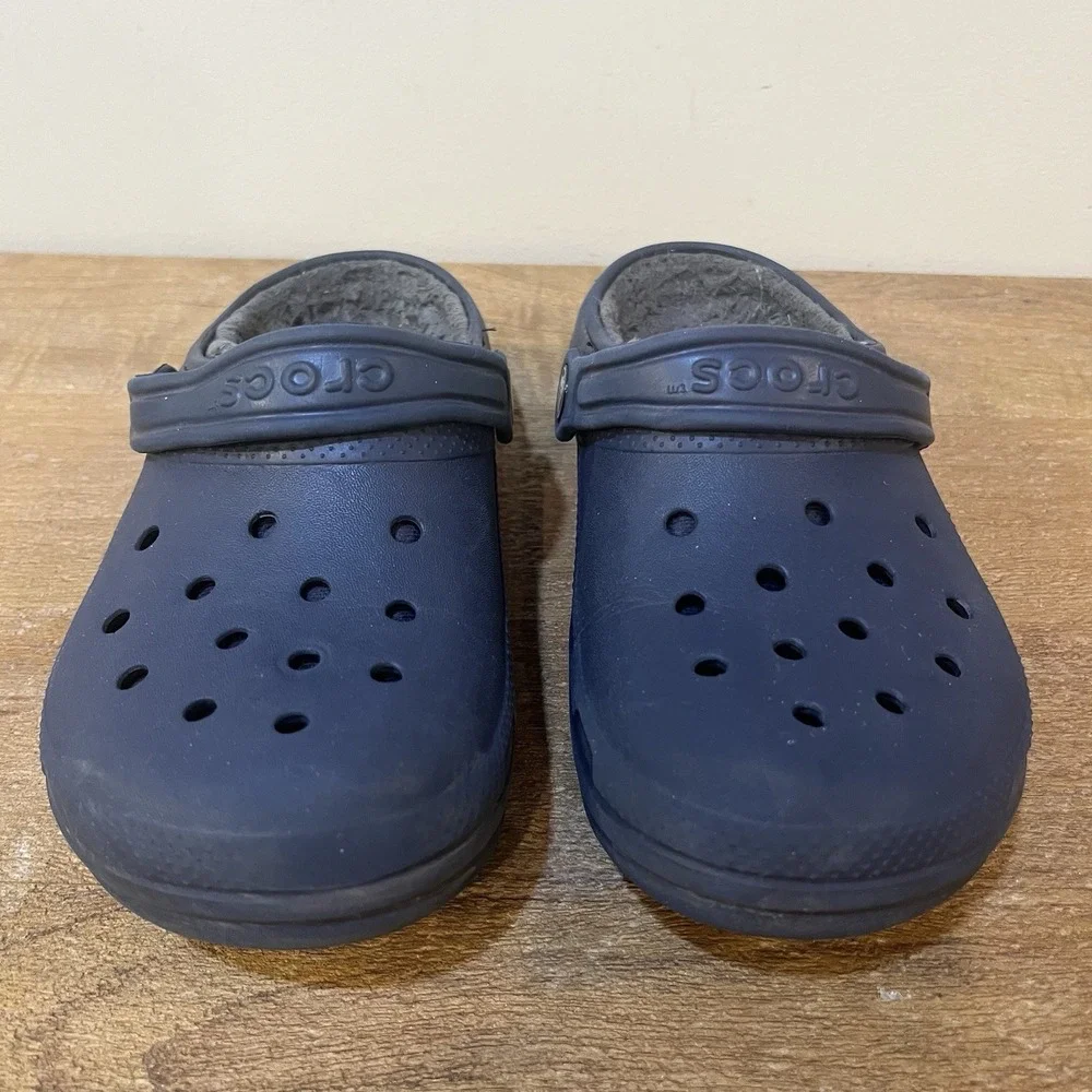 Crocs‎ Kids J3 Cozy Lined Clogs Navy Blue Fleece Fall Winter Slip On Shoes Youth